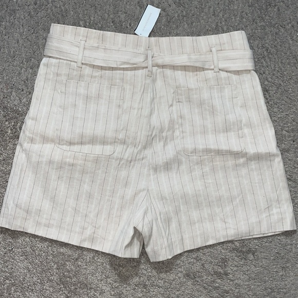 Banana Republic Shorts - Picture 2 of 2